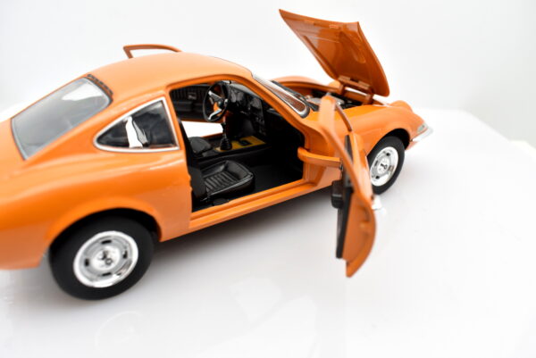 Modellino auto scala 1:24 Opel GT 1900 modellismo statico da collezione - Image 7