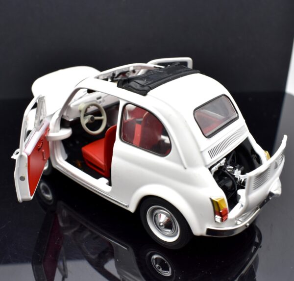 Modellino auto scala 1:24 Fiat 500 F modellismo statico da collezione - Image 3