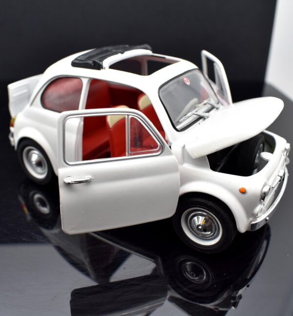 Modellino auto scala 1:24 Fiat 500 F modellismo statico da collezione - Image 4