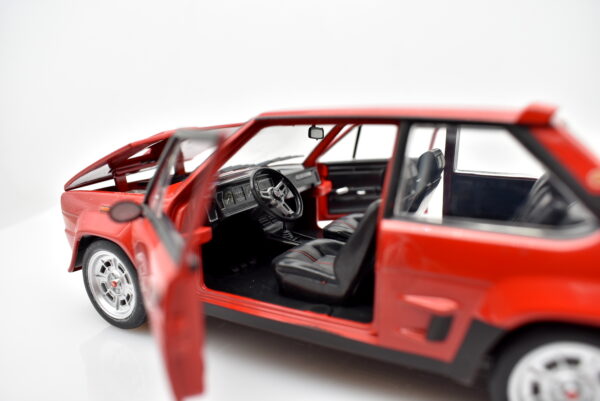 Modellino auto scala 1:24 Fiat 131 Abarth modellismo statico da collezione - Image 4