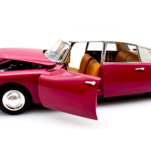 Modellino auto scala 1:24 CITROEN DS 19 quattroruote collection modellismo epoca