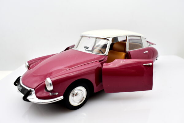 Modellino auto scala 1:24 CITROEN DS 19 quattroruote collection modellismo epoca - Image 2