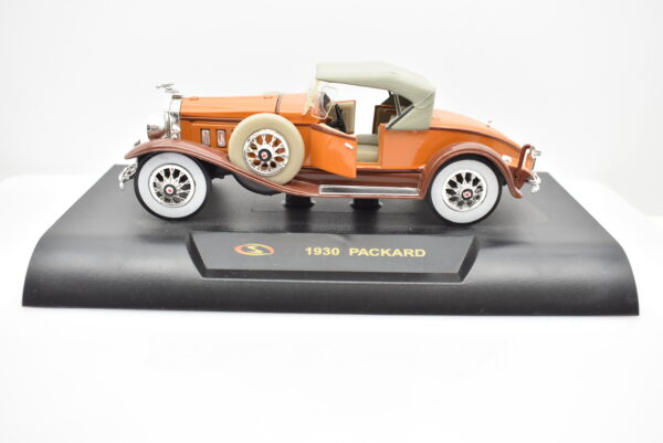 Modellino auto Packard scala 1:32 diecast modellismo collezione epoca solido - Image 2
