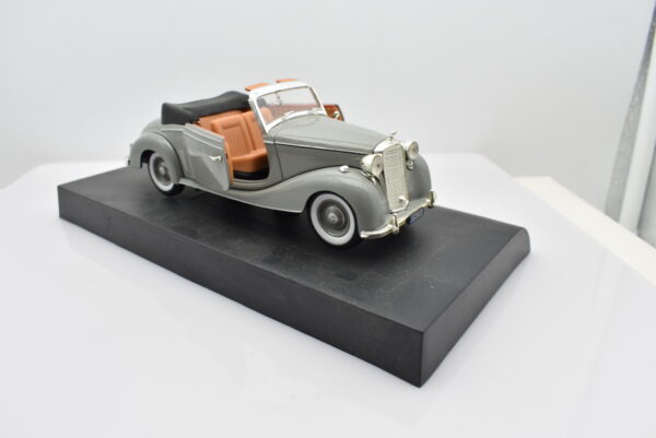 Modellino auto Mercedes Benz 170S scala 1:32 diecast modellismo collezione epoca solido - Image 4
