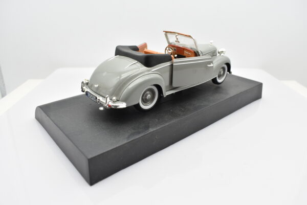 Modellino auto Mercedes Benz 170S scala 1:32 diecast modellismo collezione epoca solido - Image 5