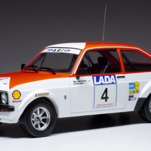 Modellino auto rally scala 1:18 Ixo Model  FORD ESCORT MK II RS 1800 N.4 1000 LAKES RALLY 1977 VATANENAHO modellismo statico collezione