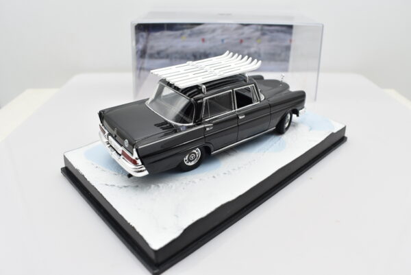 Modellini auto dei film 007 James Bond scala 1:43 MERCEDES BENZ 220S collezione - Image 5