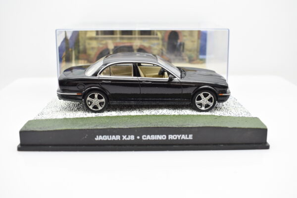 Modellini auto dei film 007 James Bond scala 1:43 JAGUAR XJ8 collezione - Image 2
