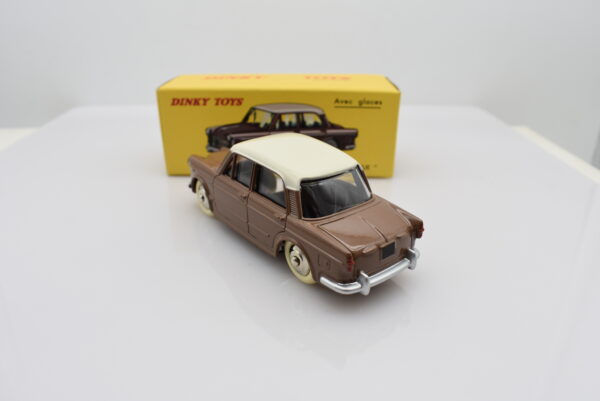 Modellino auto dinky toys 1:43 Fiat 1200 Grande Vue de agostini collezione - Image 2