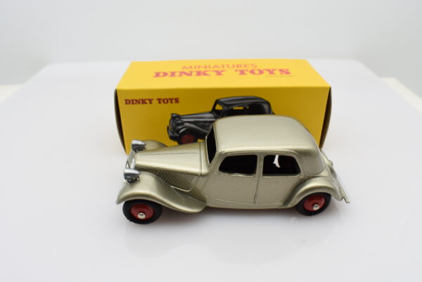 Modellino auto dinky toys 1:43 Citroen Traction 11 BL de agostini collezione - Image 4