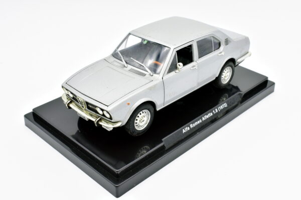 modellino auto scala 1:24 ALFA ROMEO ALFETTA quattroruote collection modellismo - Image 3