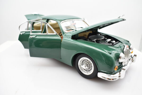 Modellino auto scala 1:18 JAGUAR MARK II diecast modellismo da collezione - Image 4