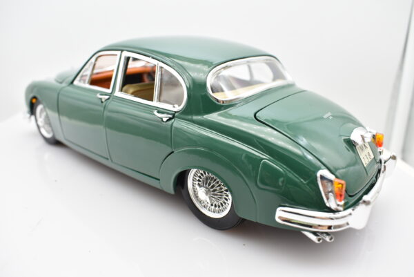 Modellino auto scala 1:18 JAGUAR MARK II diecast modellismo da collezione - Image 9