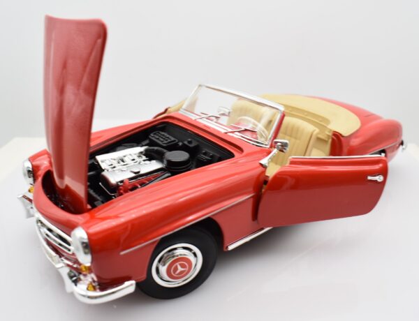 Modellino auto scala 1:18 MERCEDES BENZ 190 SL diecast modellismo da collezione