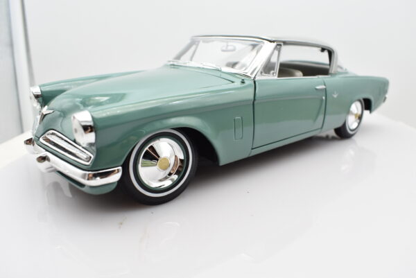 Modellino auto scala 1:18 STUDEBAKER STARLINER diecast modellismo da collezione - Image 7
