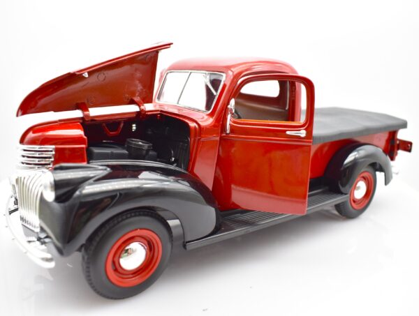 Modellino auto scala 1:18 CHEVROLET GMC diecast modellismo da collezione