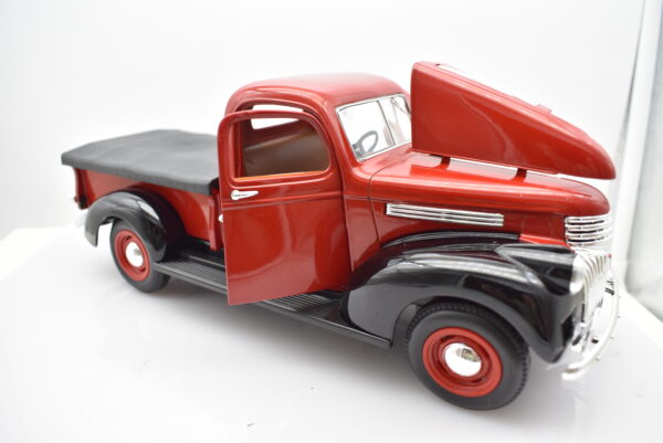 Modellino auto scala 1:18 CHEVROLET GMC diecast modellismo da collezione - Image 4