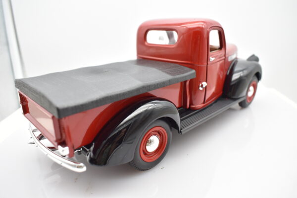 Modellino auto scala 1:18 CHEVROLET GMC diecast modellismo da collezione - Image 6