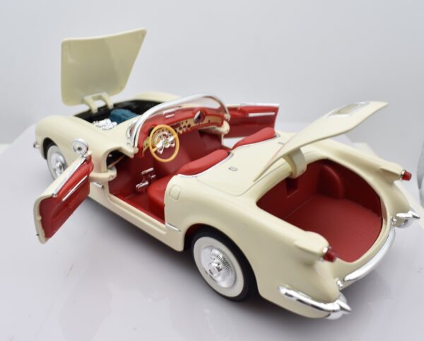 Modellino auto scala 1:18 CHEVROLET CORVETTE diecast modellismo da collezione - Image 2