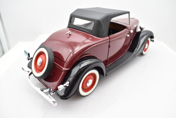 Modellino auto scala 1:18 FORD V8 diecast modellismo da collezione - Image 6