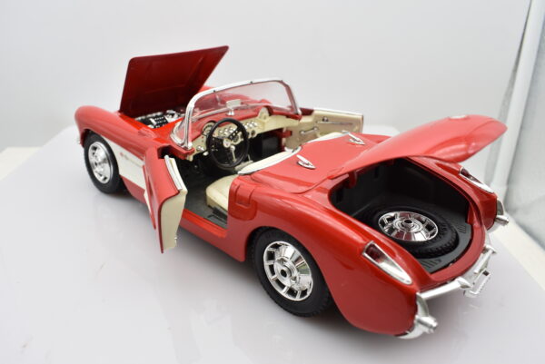 Modellino auto scala 1:18 CHEVROLET CORVETTE burago modellismo da collezione - Image 9