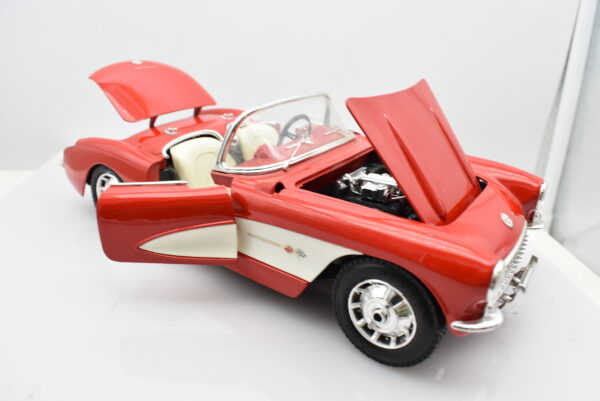 Modellino auto scala 1:18 CHEVROLET CORVETTE burago modellismo da collezione - Image 10