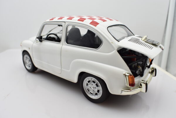 Modellino auto scala 1:18 FIAT 600 ABARTH 850 TC diecast modellismo da collezione - Image 9