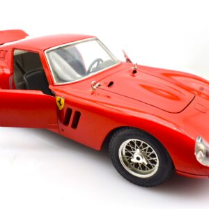 Modellino auto scala 1:18 FERRARI GTO BURAGO modellismo da collezione