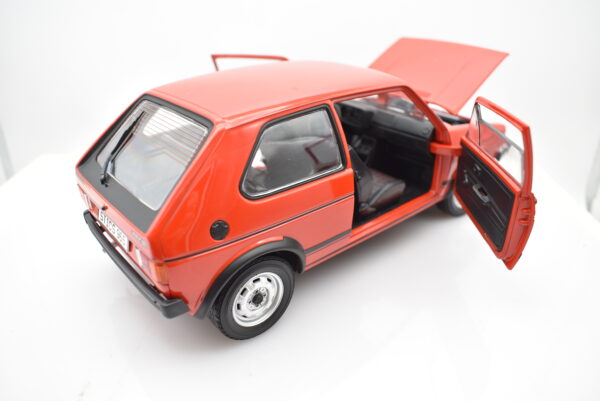 Modellino auto scala 1:18 VW GOLF GTE diecast modellismo da collezione - Image 5