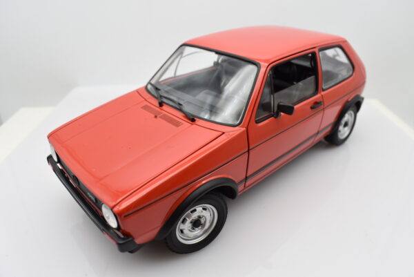 Modellino auto scala 1:18 VW GOLF GTE diecast modellismo da collezione - Image 8