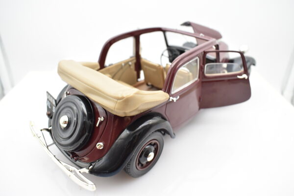 Modellino auto scala 1:18 CITROEN TRACTION TYPE 11 B diecast modellismo da collezione - Image 5