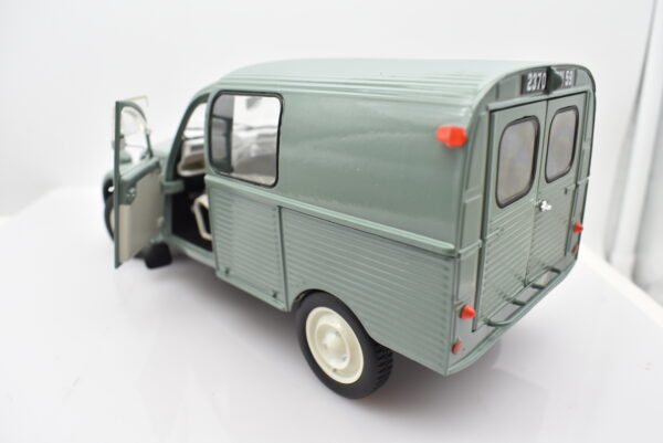 Modellino auto scala 1:18 CITROEN 2 CV CAMIONETTE diecast solido collezione - Image 4