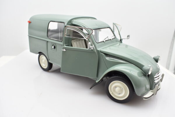 Modellino auto scala 1:18 CITROEN 2 CV CAMIONETTE diecast solido collezione - Image 5