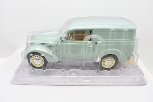 Modellino auto scala 1:18 renault juvaquatre CAMIONETTE diecast modellismo epoca - Image 2