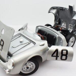 Modellino auto scala 1:18 PORSCHE 550 A SPYDER diecast modellismo da collezione