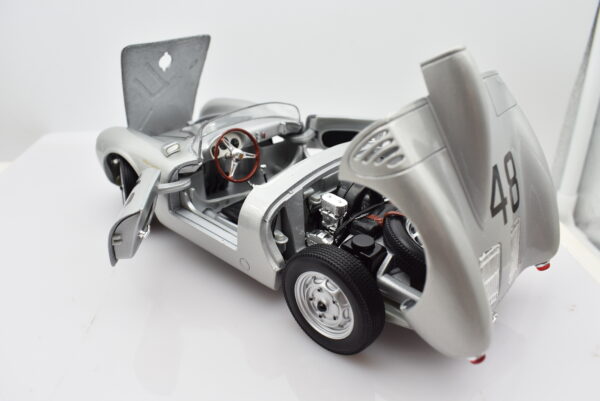 Modellino auto scala 1:18 PORSCHE 550 A SPYDER diecast modellismo da collezione - Image 3