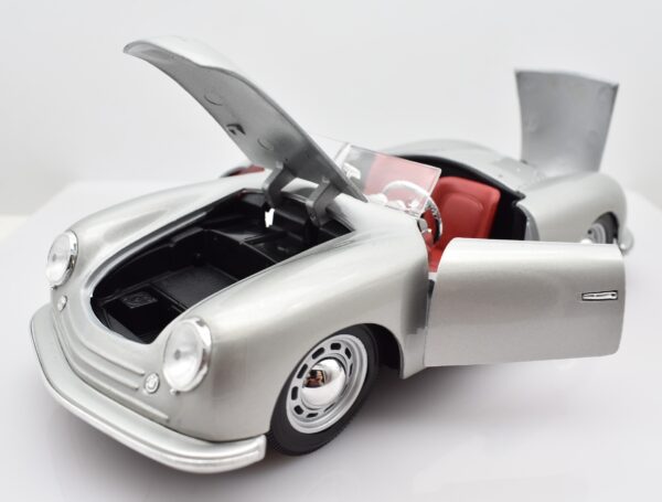 Modellino auto scala 1:18 PORSCHE 356 ROADSTER diecast modellismo da collezione