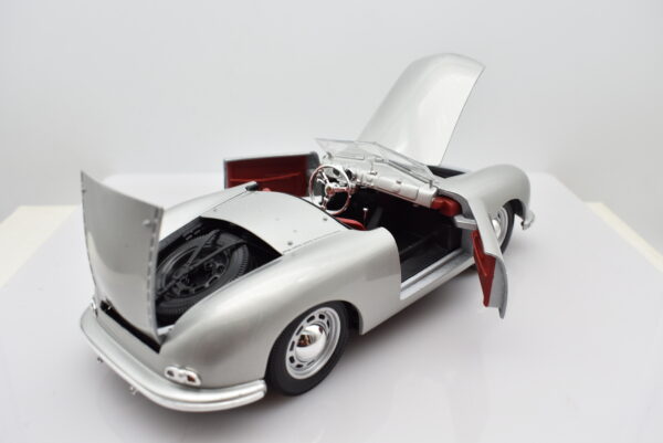 Modellino auto scala 1:18 PORSCHE 356 ROADSTER diecast modellismo da collezione - Image 5
