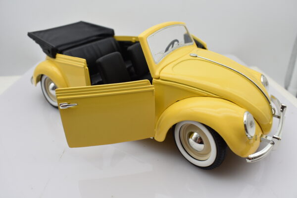 Modellino auto scala 1:17 1:18 COCCINELLE VW ECHELLE diecast modellismo da collezione