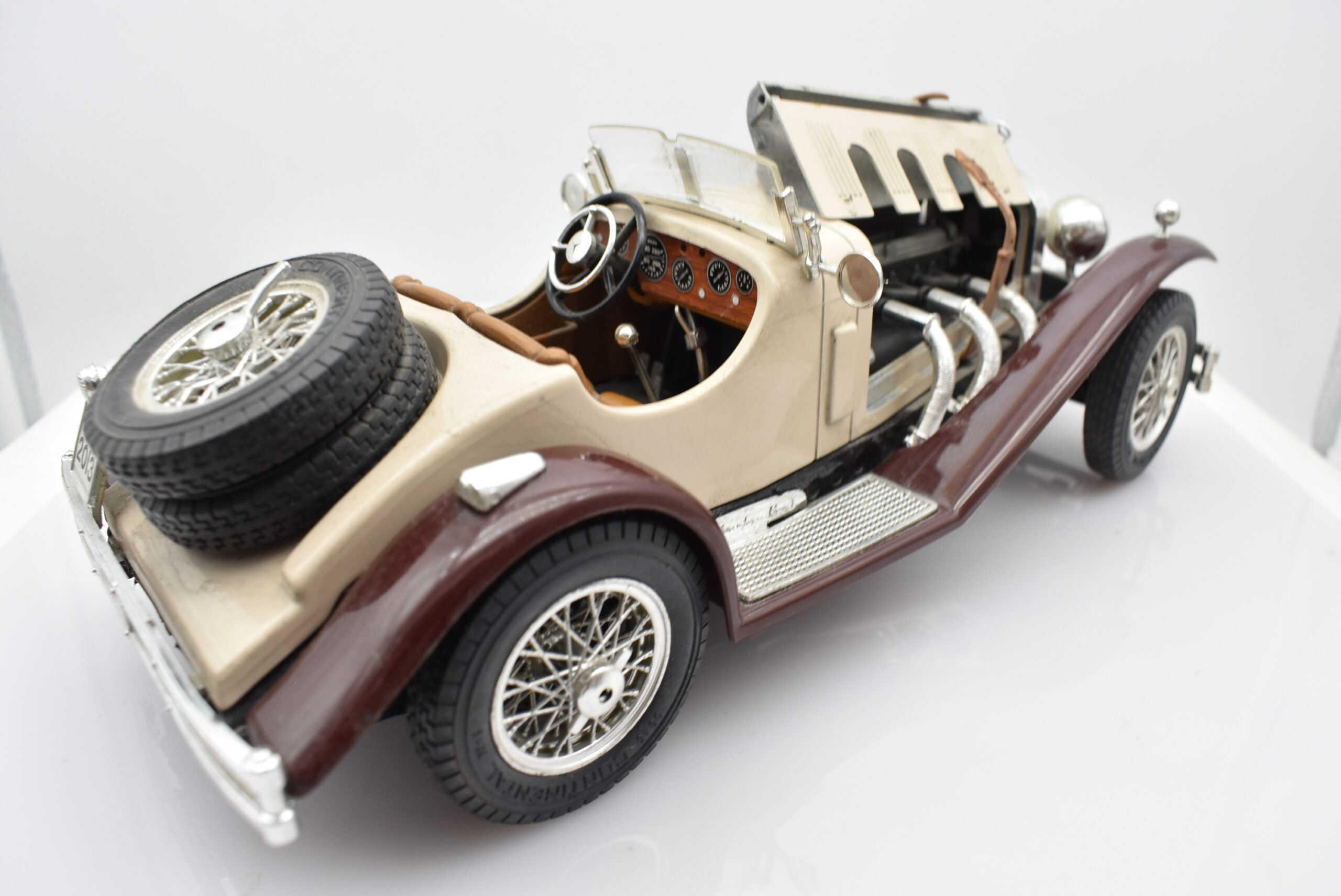 Modellino auto scala 1:18 MERCEDES BENZ SSK burago modellismo da collezione - Image 4