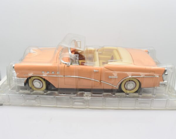 Modellino auto scala 1:18 BUICK CENTURY diecast modellismo da collezione - Image 2