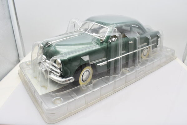 Modellino auto scala 1:18 FORD BERLINA 1949 diecast modellismo da collezione - Image 2