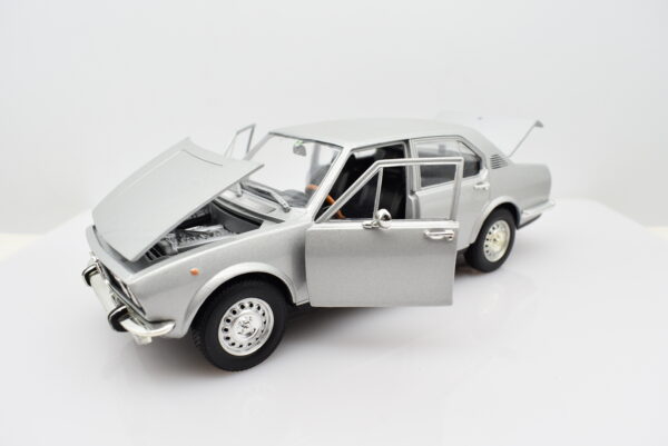 modellino auto scala 1:24 ALFA ROMEO ALFETTA quattroruote collection modellismo - Image 5