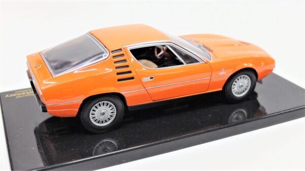 Modellino auto ALFA ROMEO MONTREAL 1:24 diecast modellismo da collezione - Image 3
