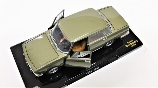 Modellino auto ALFA ROMEO 1750 scala 1:24 diecast modellismo da collezione - Image 7