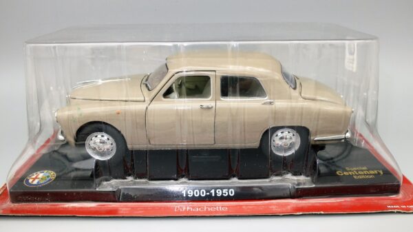 Modellino auto ALFA ROMEO 1900 scala 1:24 diecast modellismo da collezione - Image 6
