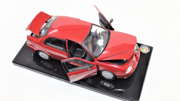 Modellino auto ALFA ROMEO 156 2.4 JTD scala 1:24 diecast modellismo da collezione - Image 5