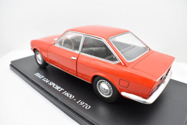 Modellino auto fiat 124 sport scala 1:24 diecast modellismo da collezione - Image 3