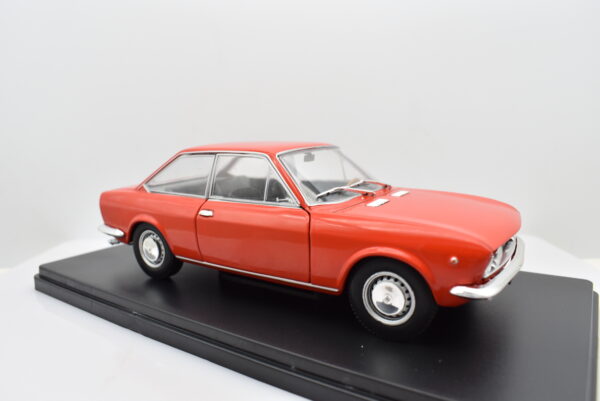 Modellino auto fiat 124 sport scala 1:24 diecast modellismo da collezione - Image 5