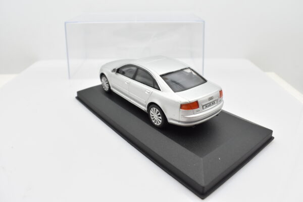 Modellino auto scala 1:43 AUDI A8 diecast modellismo da collezione - Image 4